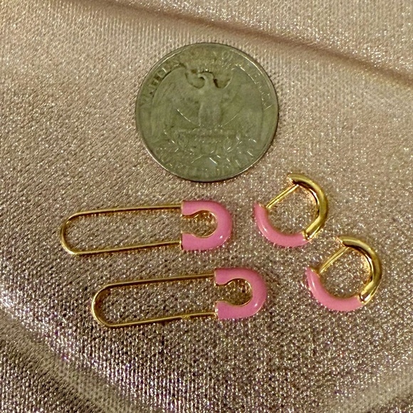 Two pears of 18K gold plated pink enamel earrings from BAUBLEBAR. - Picture 3 of 3